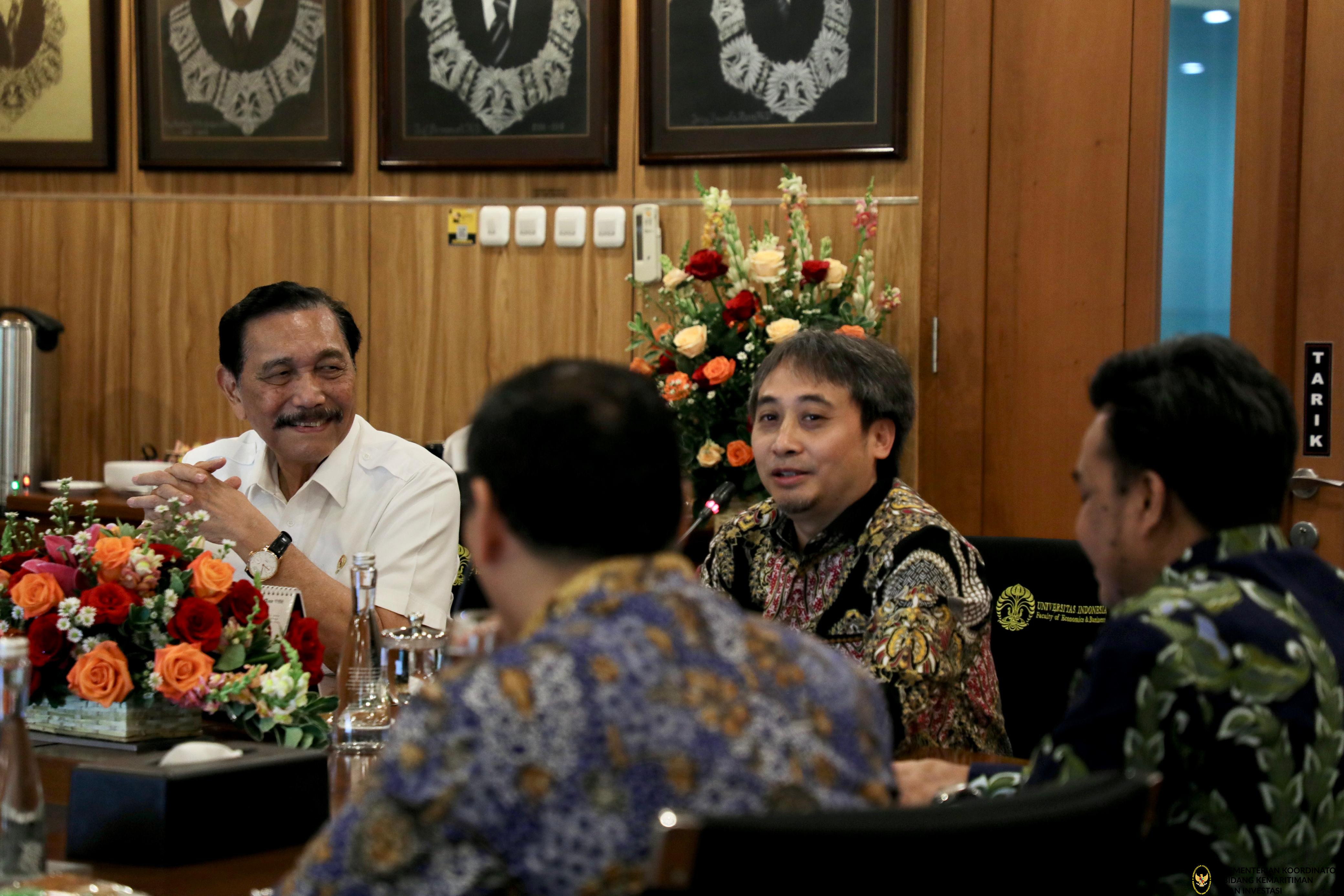 Buka Diskusi dengan FEB UI, Menko Luhut Tekankan Pentingnya Riset